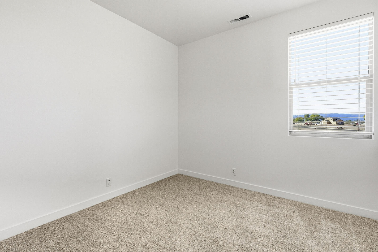 3064 W Runway DR, Cedar City, photo 35 of 56