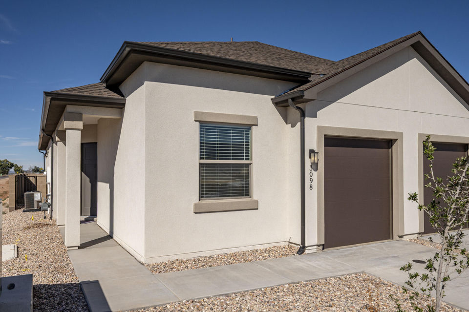 3098 W Runway DR, Cedar City