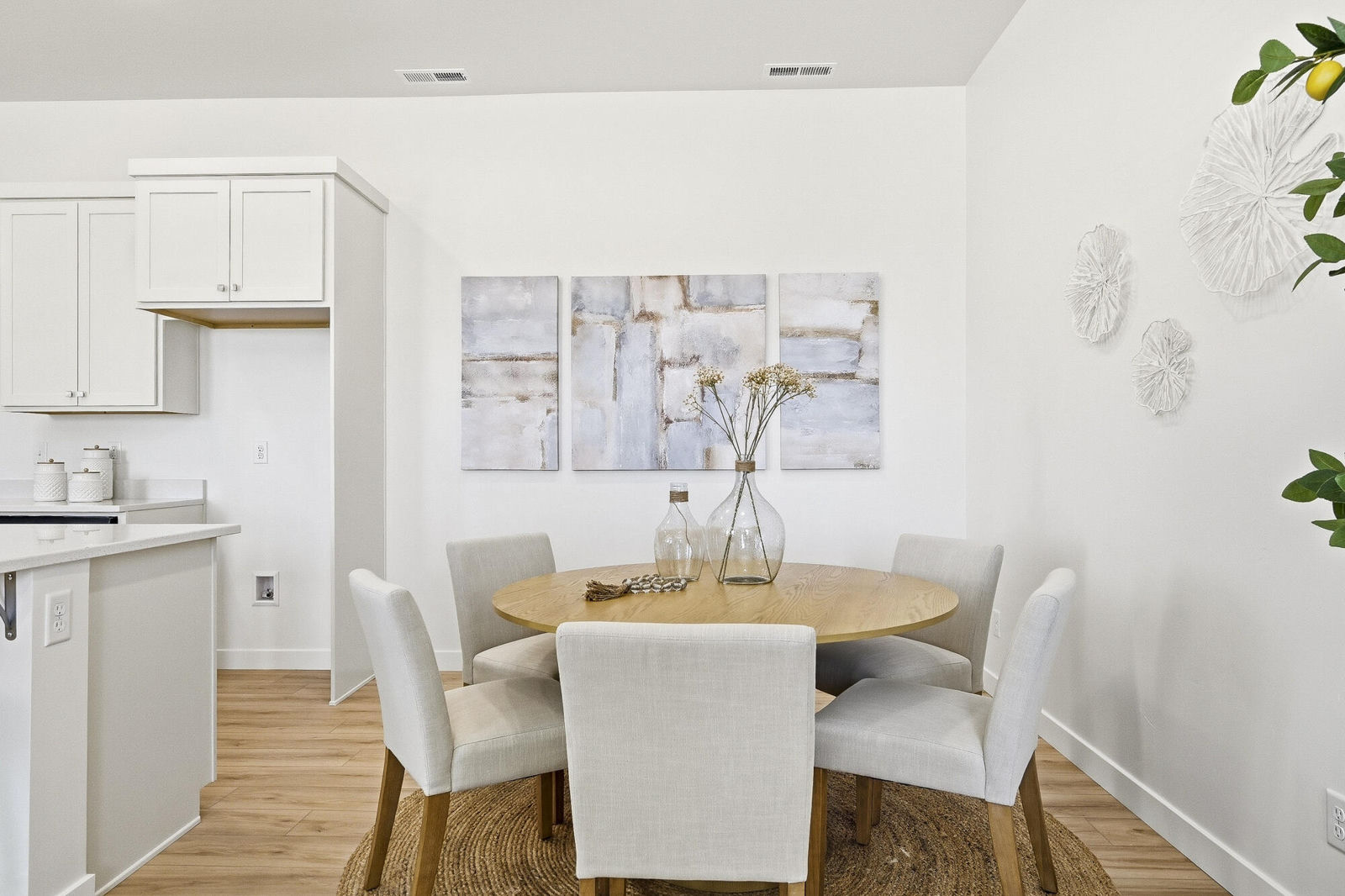 3098 W Runway DR, Cedar City, photo 17 of 45