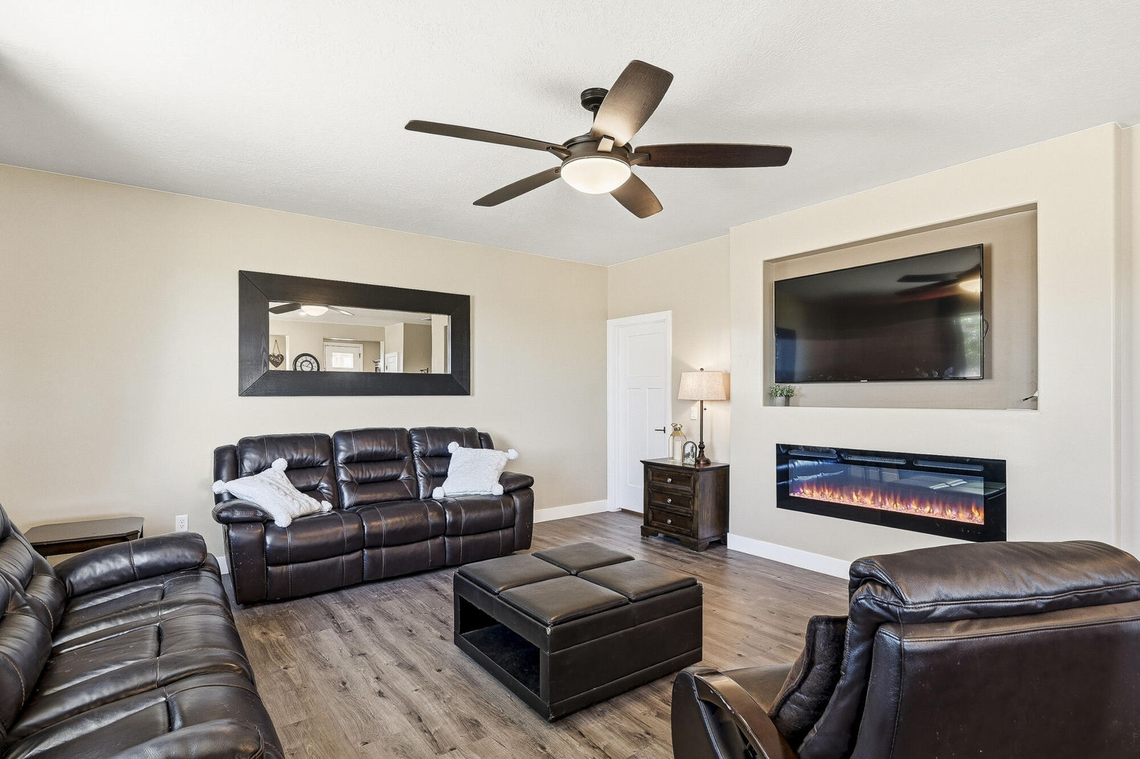 643 N Creekview DR, Panguitch, photo 9 of 51