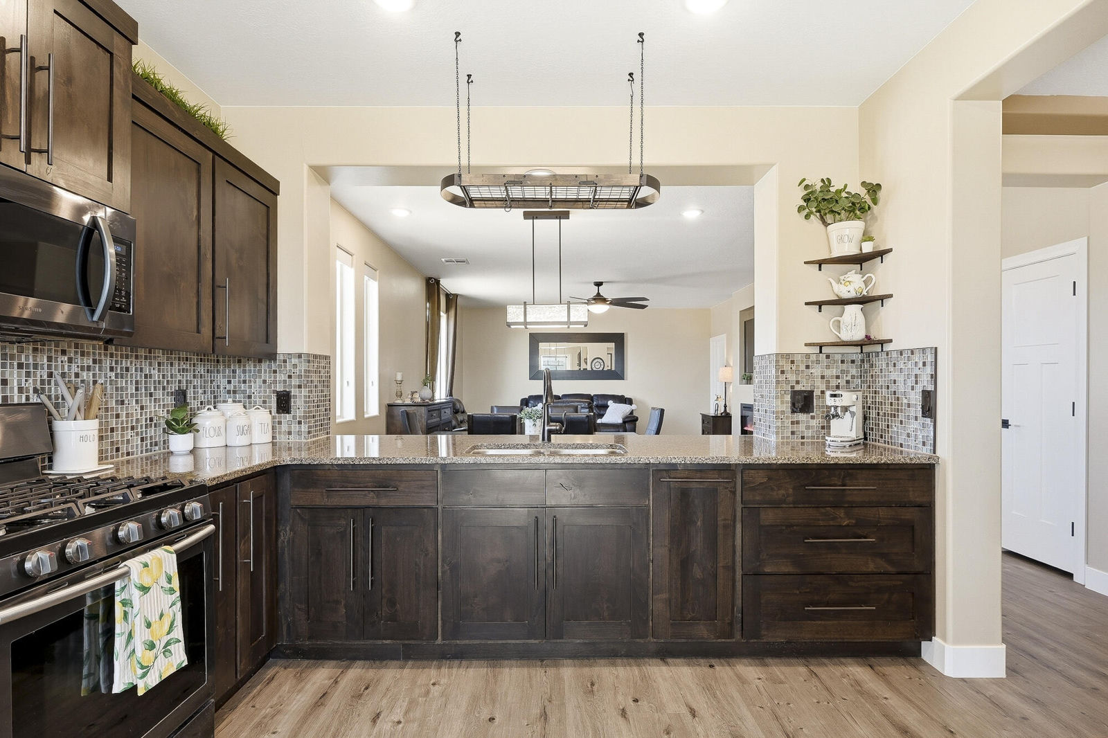 643 N Creekview DR, Panguitch, photo 16 of 51