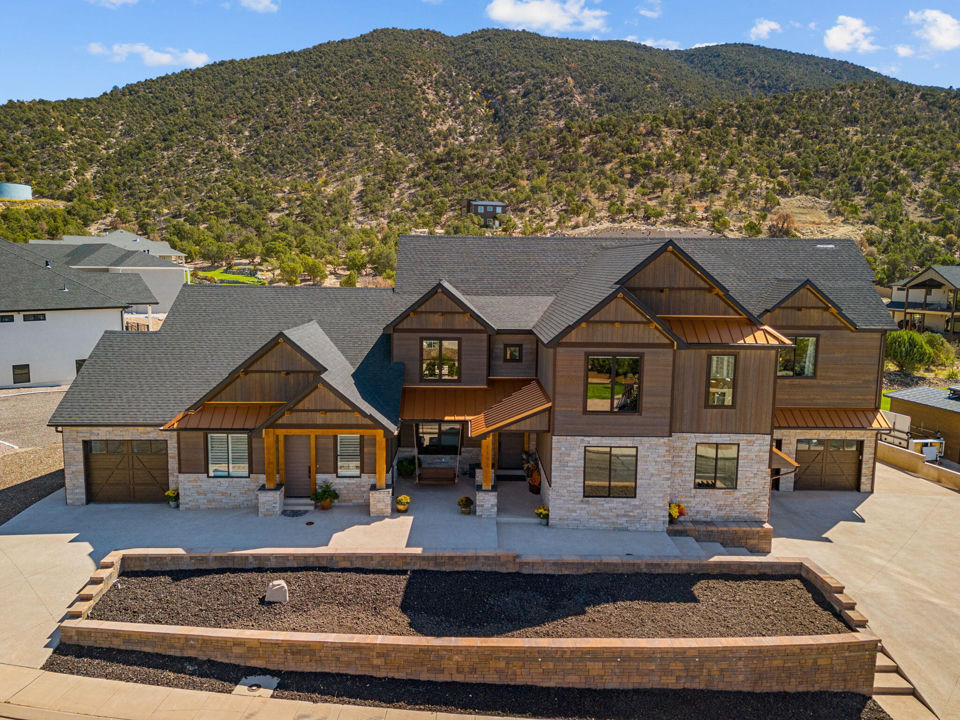 1192 E Ashdown Forest RD, Cedar City