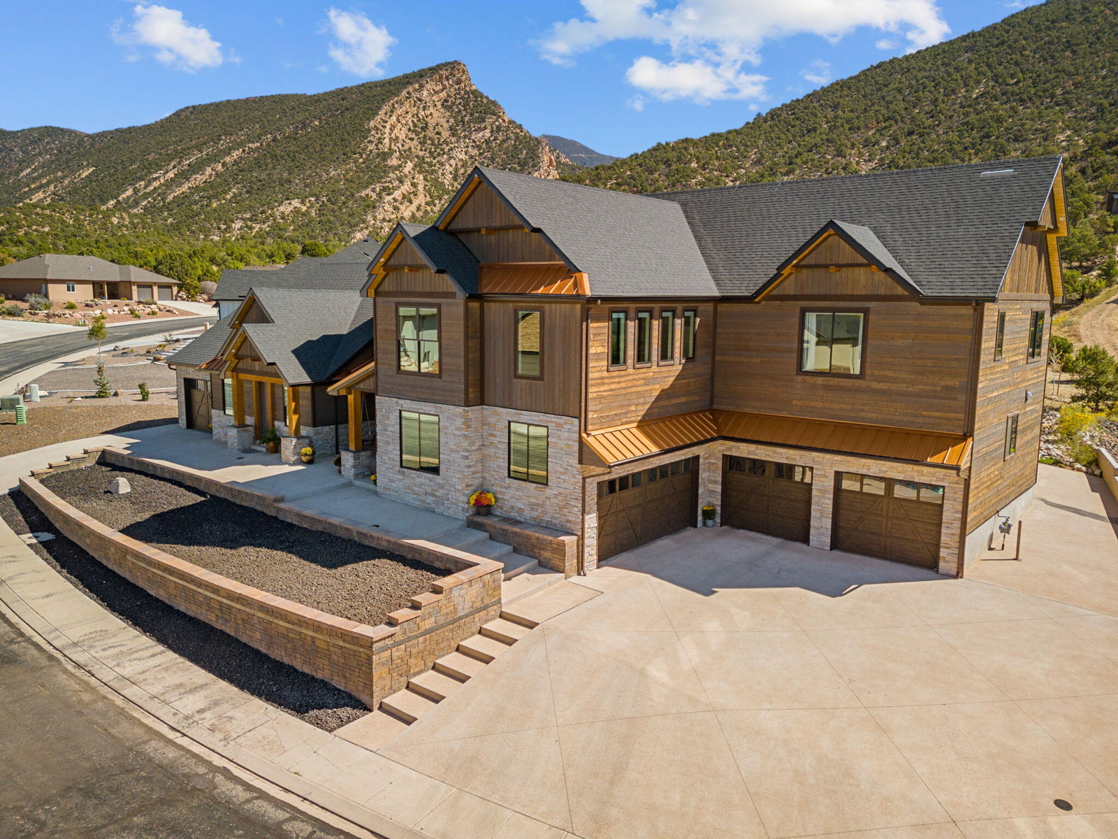 1192 E Ashdown Forest RD, Cedar City, photo 6 of 96