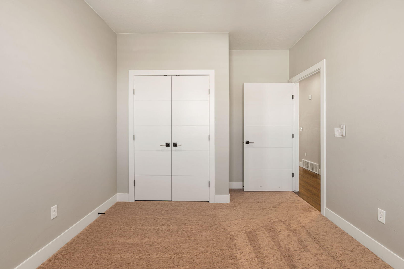 1192 E Ashdown Forest RD, Cedar City, photo 64 of 96