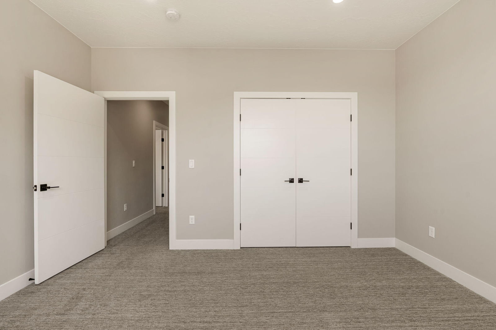 1192 E Ashdown Forest RD, Cedar City, photo 88 of 96
