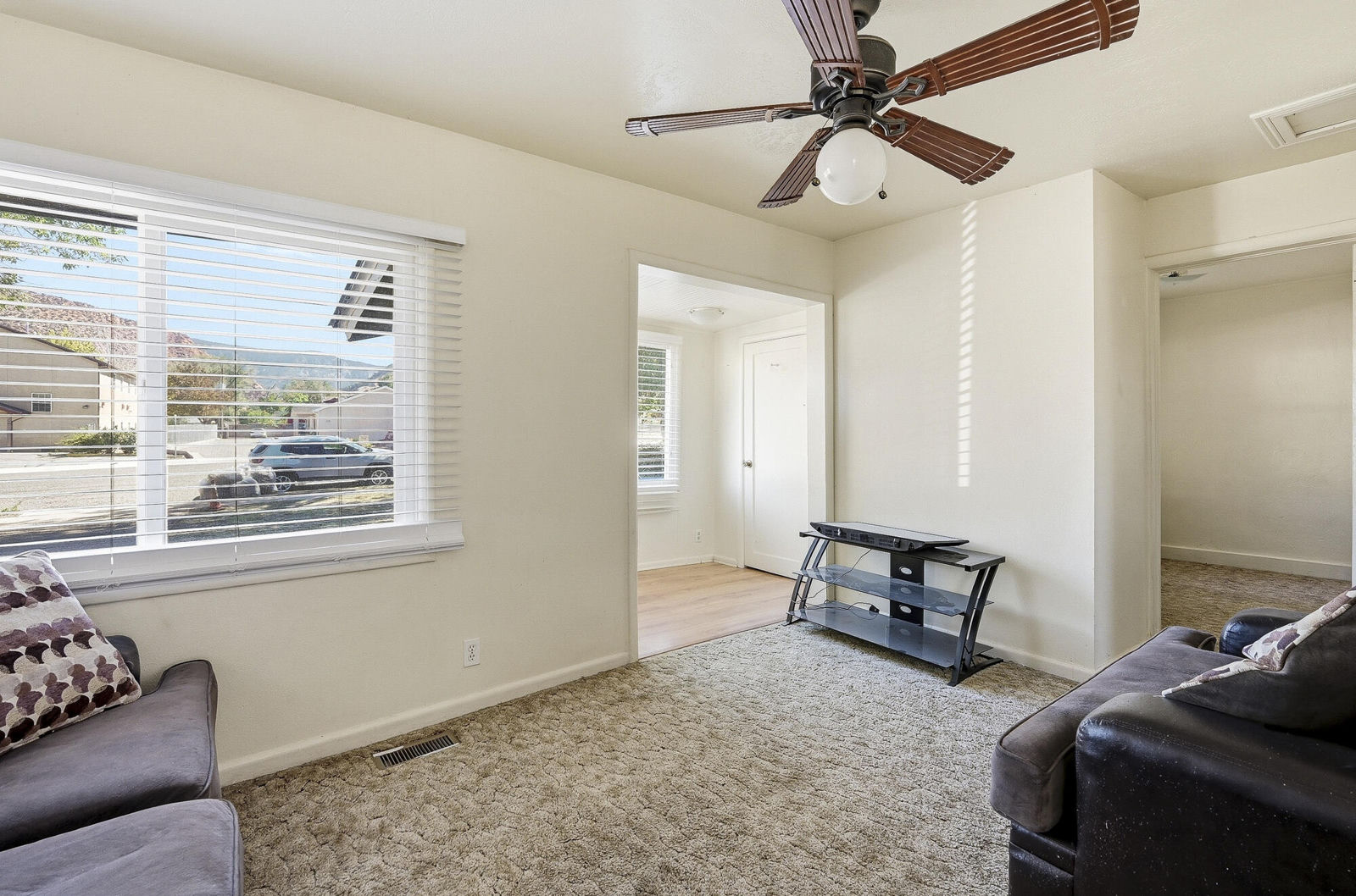 314 S 200 E, Cedar City, photo 4 of 29