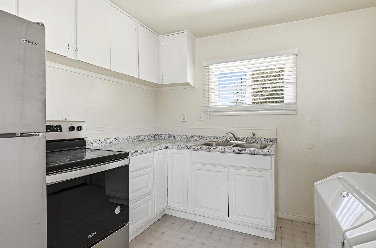 314 S 200 E, Cedar City, photo 9 of 29
