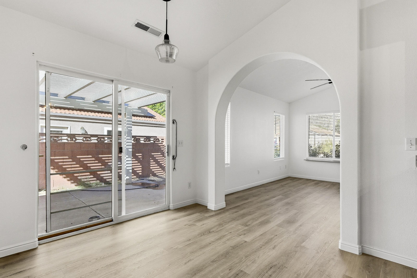 2404 S 725 W, Hurricane, photo 9 of 38