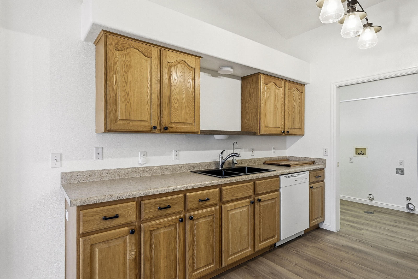 2404 S 725 W, Hurricane, photo 11 of 38