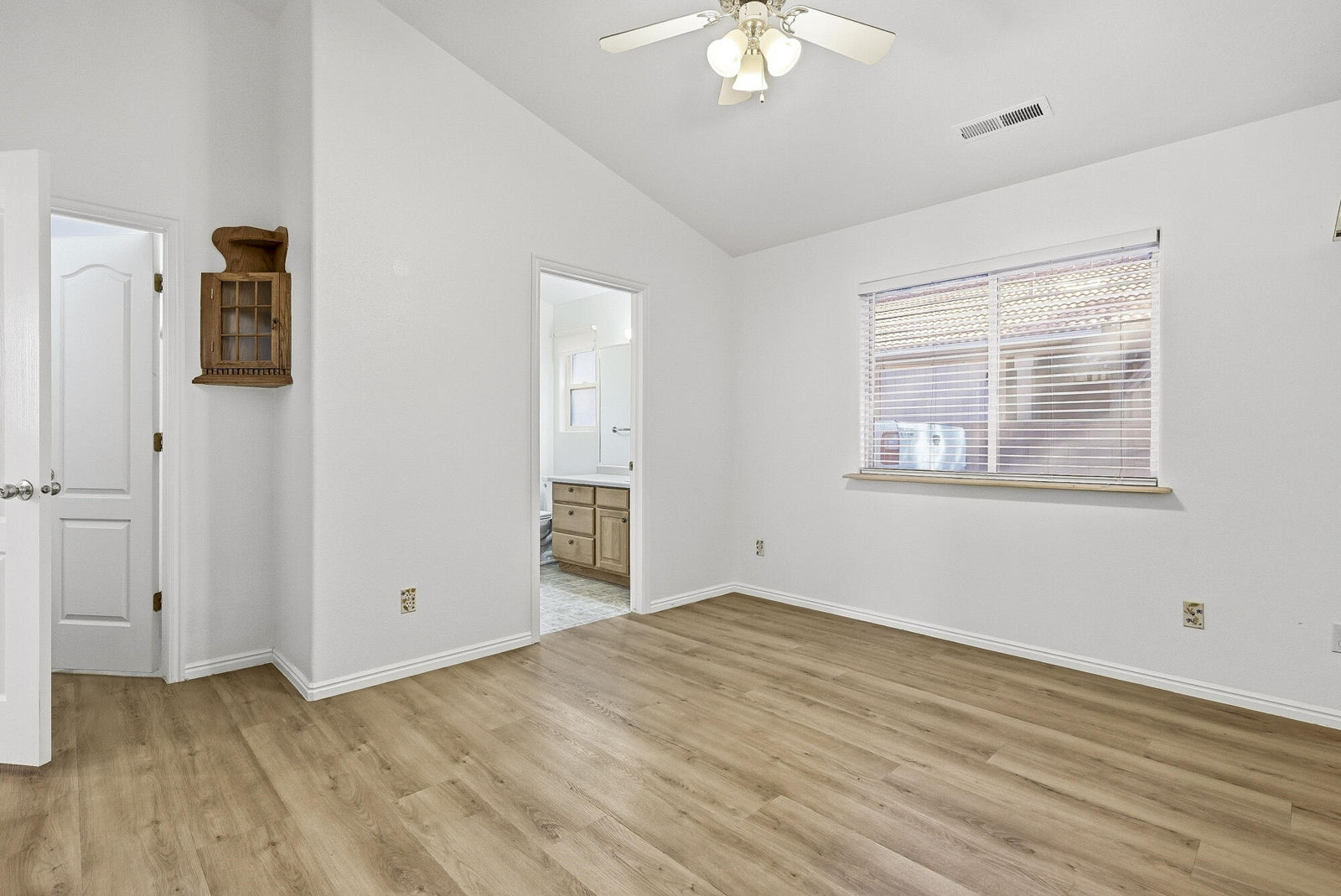 2404 S 725 W, Hurricane, photo 19 of 38