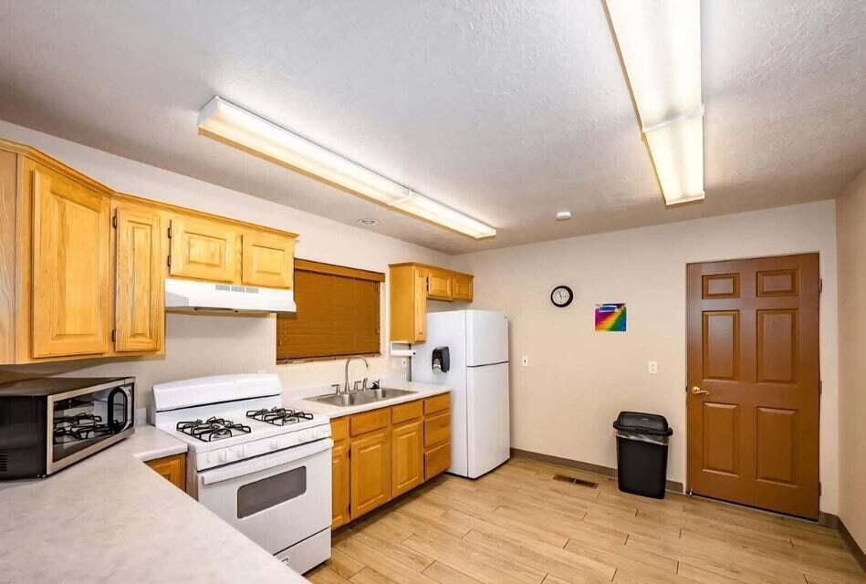 2404 S 725 W, Hurricane, photo 36 of 38