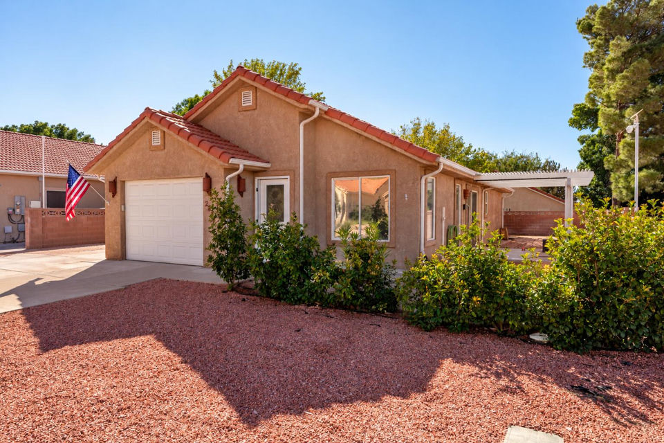 2404 S 725 W, Hurricane, photo 2