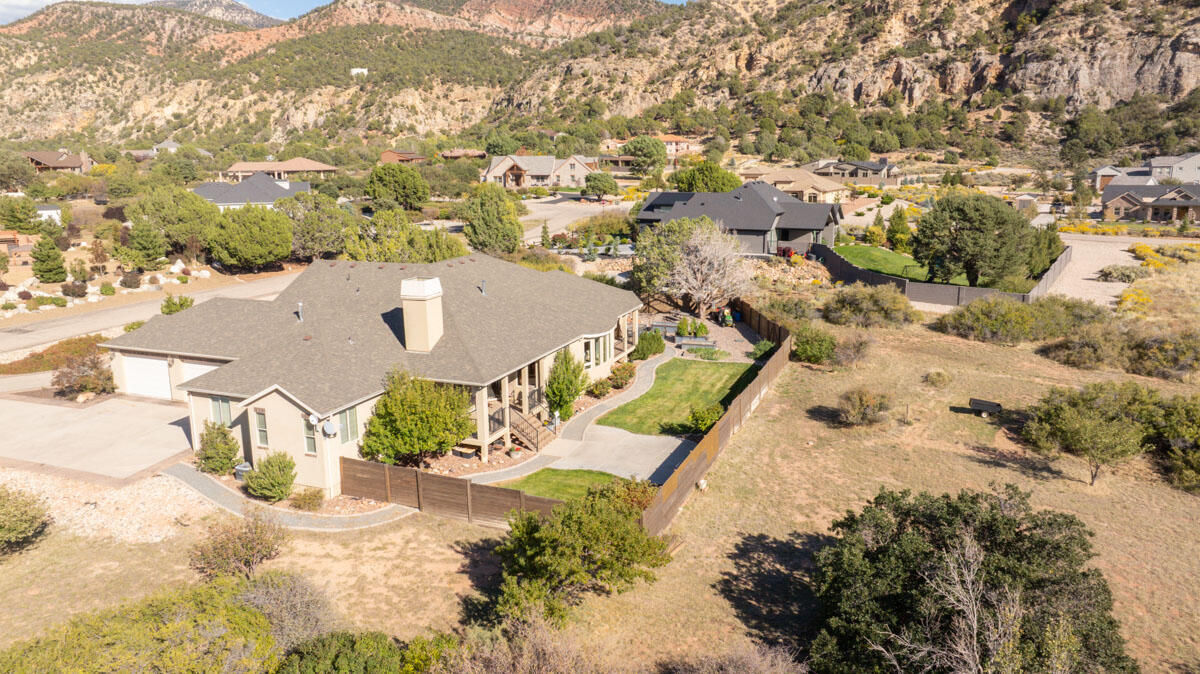 799 W Chuwi Path, New Harmony, photo 42 of 46