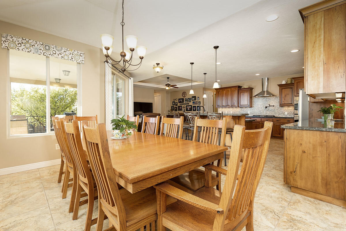 799 W Chuwi Path, New Harmony, photo 10 of 46