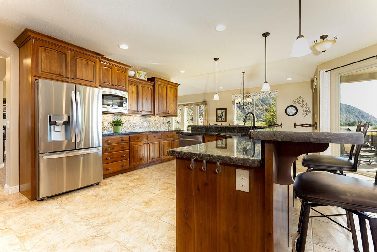 799 W Chuwi Path, New Harmony, photo 6 of 46