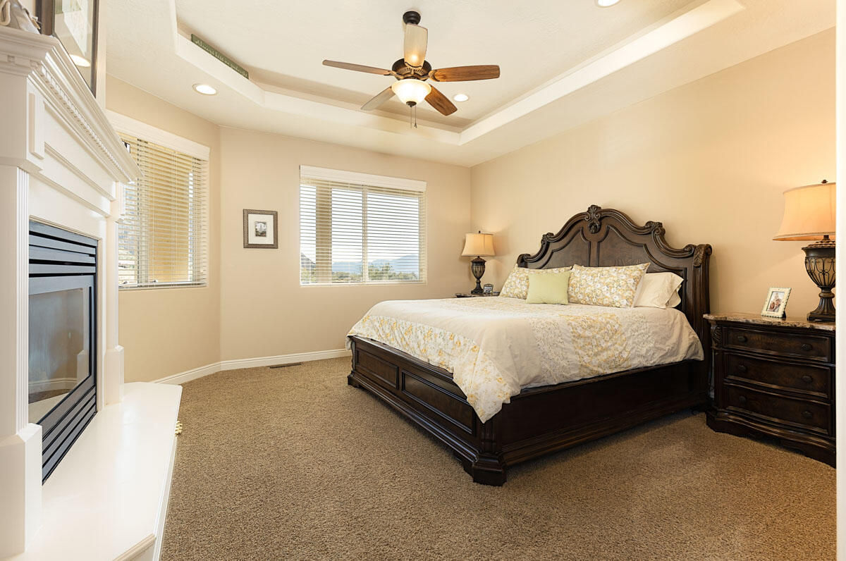 799 W Chuwi Path, New Harmony, photo 16 of 46