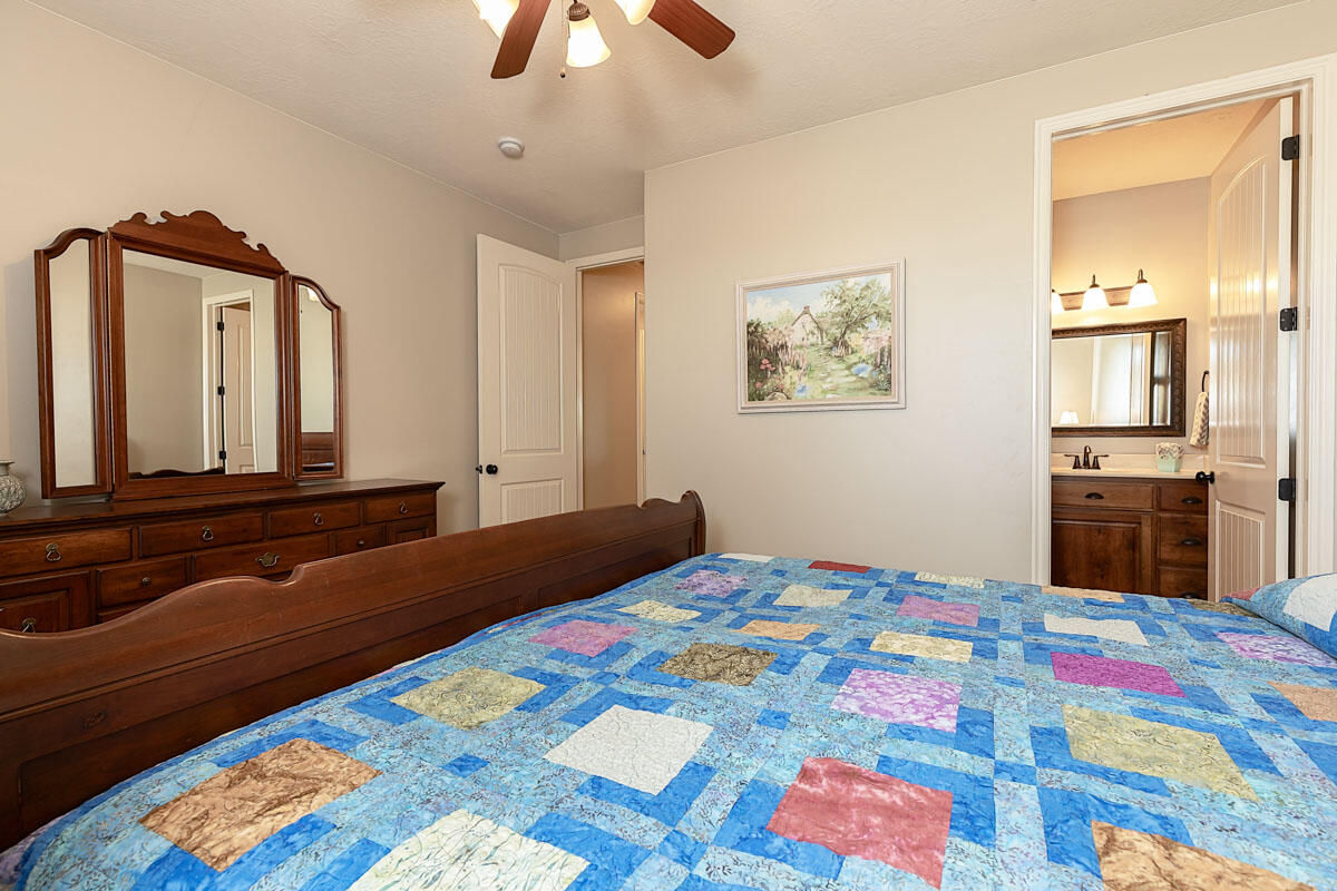 799 W Chuwi Path, New Harmony, photo 23 of 46