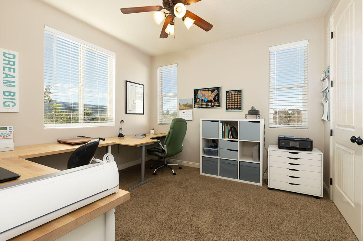 799 W Chuwi Path, New Harmony, photo 25 of 46