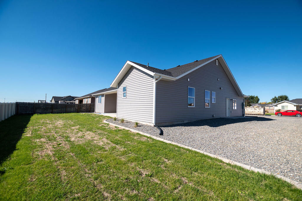 953 S Shauntie ST, Milford, photo 35 of 47