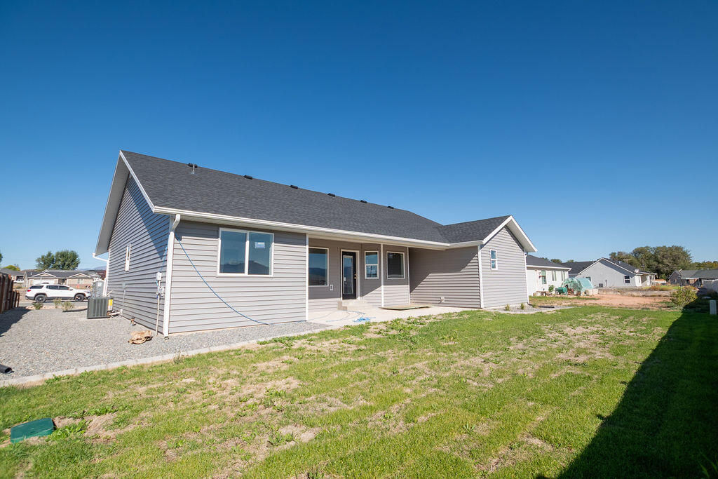953 S Shauntie ST, Milford, photo 37 of 47