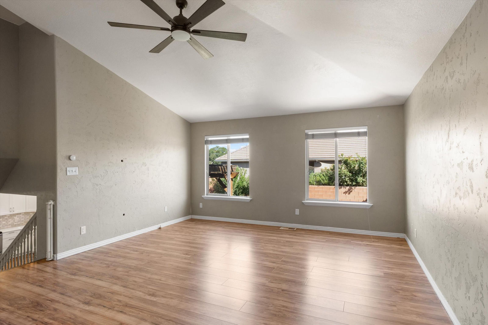 2545 S 450 West CIR, Washington, photo 5 of 27