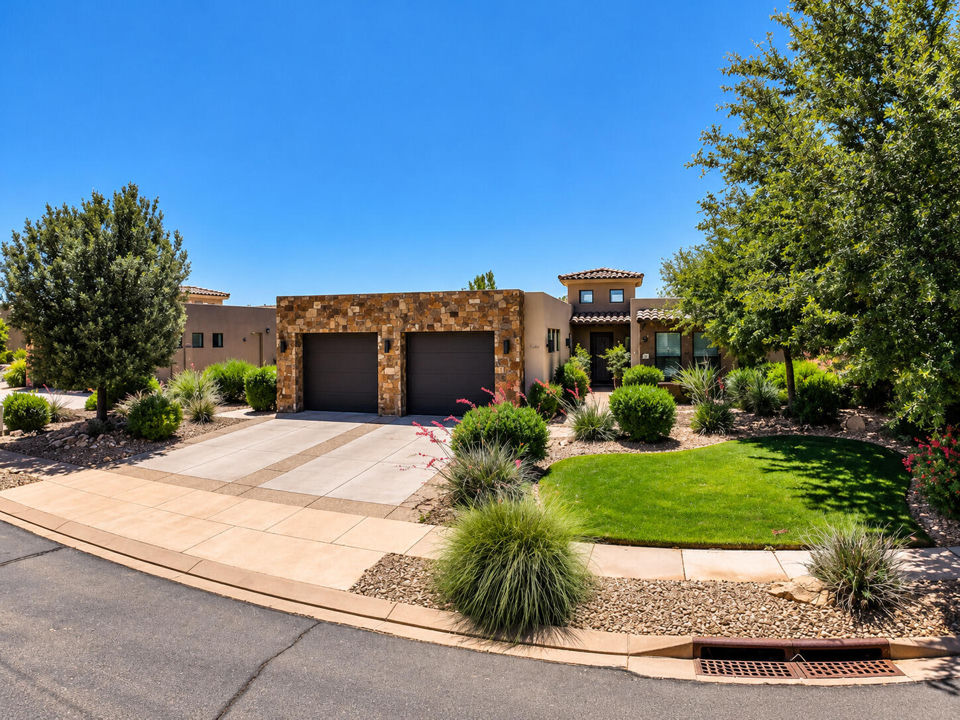 1359 W Shinnecock CIR, St George