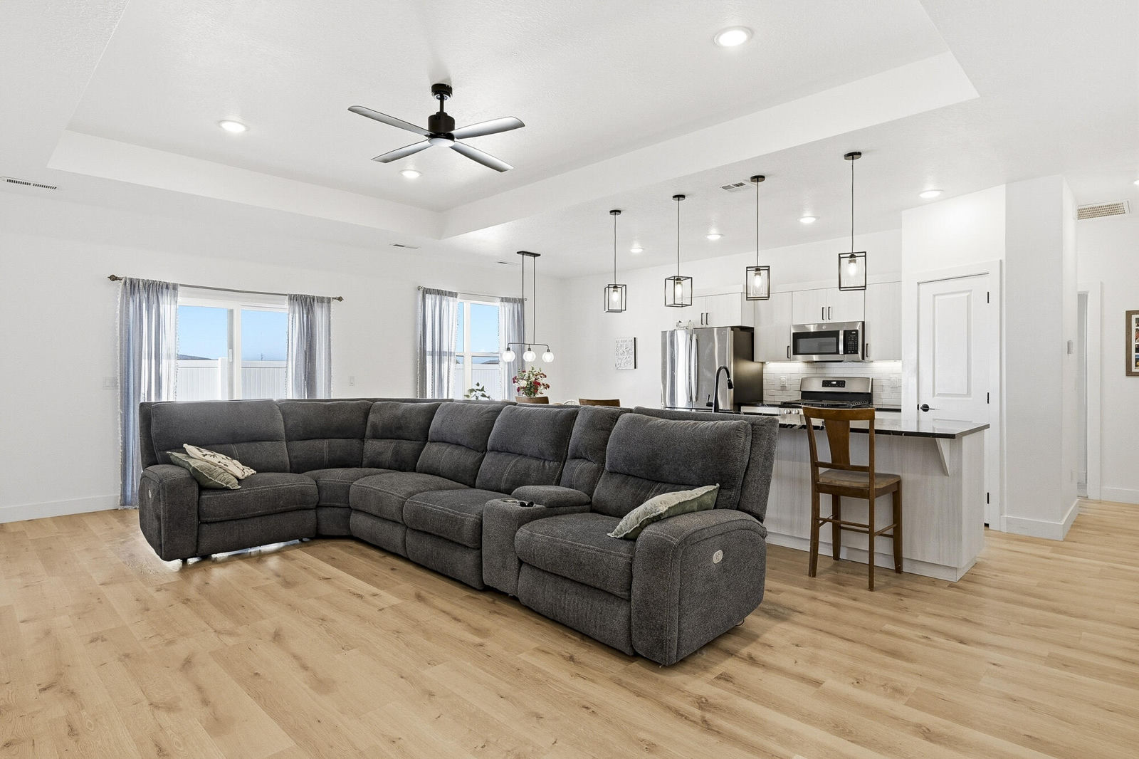 1137 N Yucca ST W, Cedar City, photo 6 of 57
