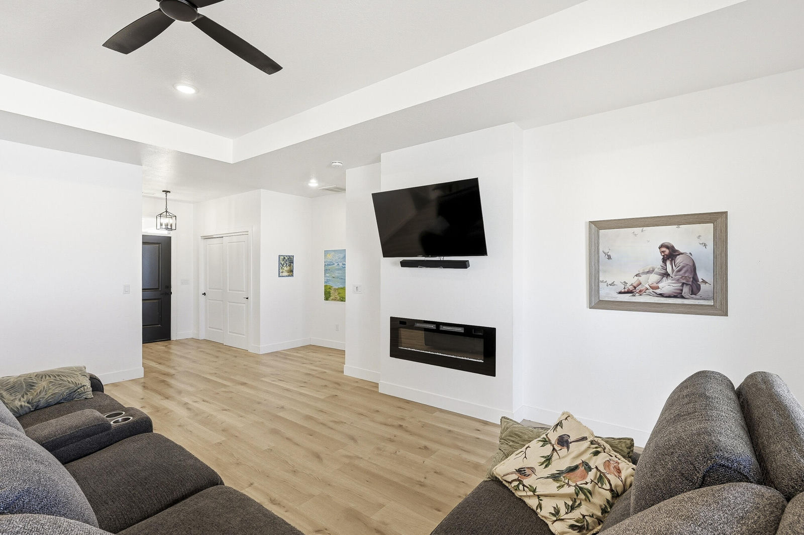 1137 N Yucca ST W, Cedar City, photo 8 of 57