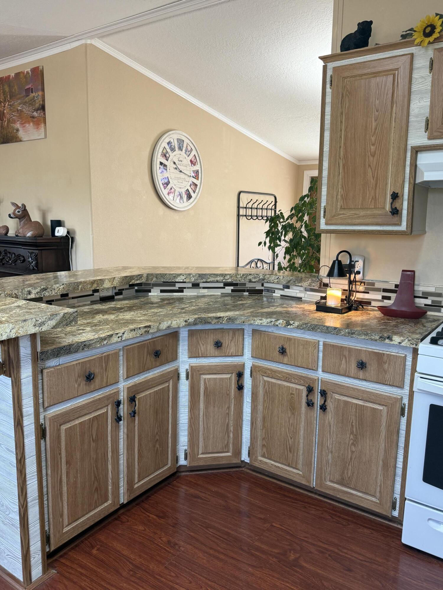 247 E 300 S ST, Minersville, photo 10 of 42