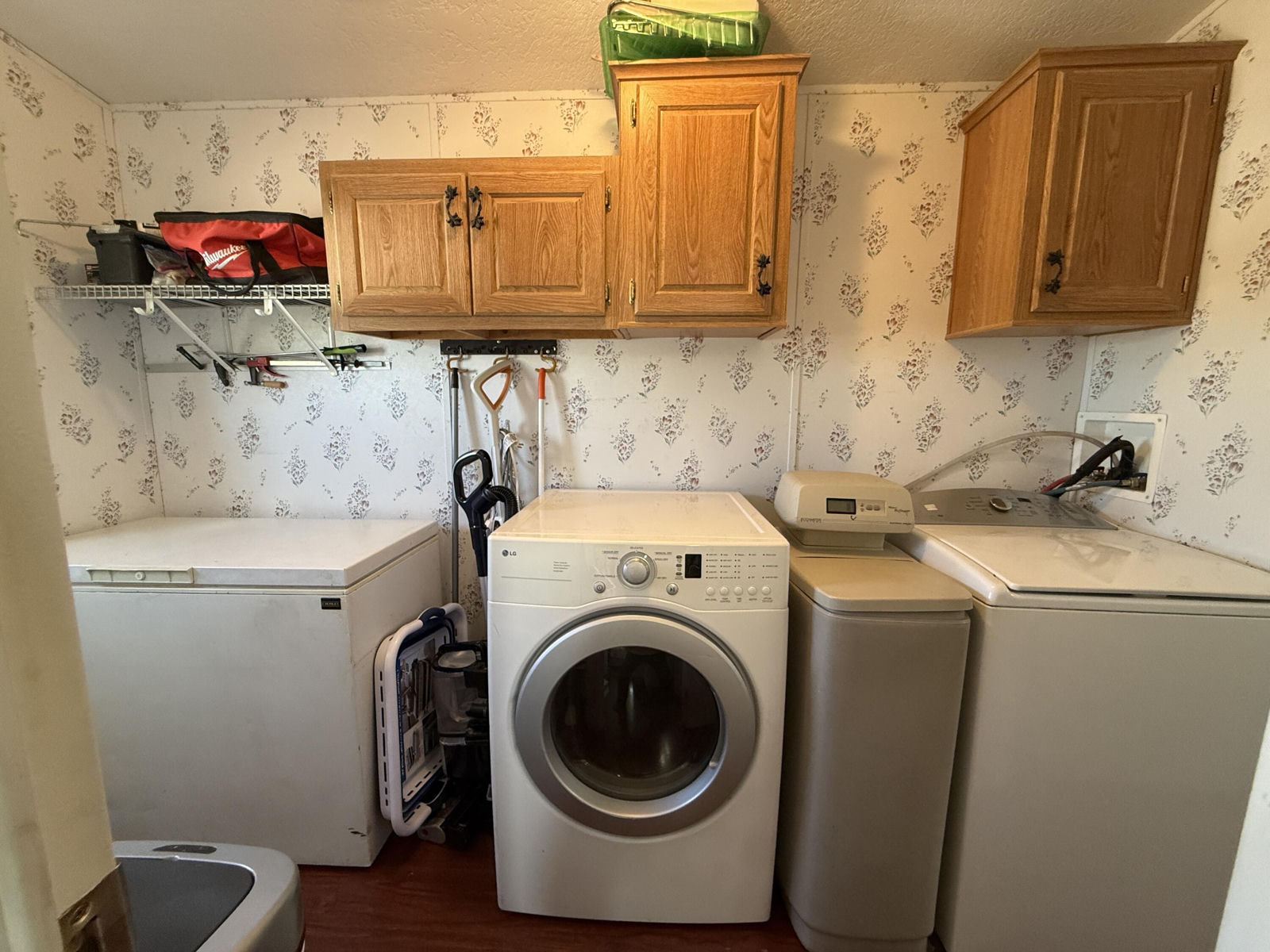 247 E 300 S ST, Minersville, photo 18 of 42