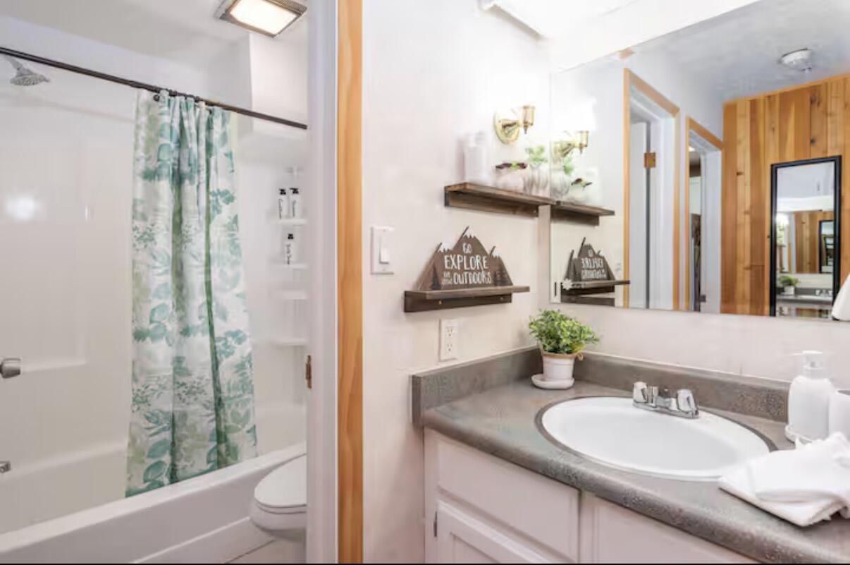 651 S Snowflake RD, 306, Brian Head, photo 11 of 49
