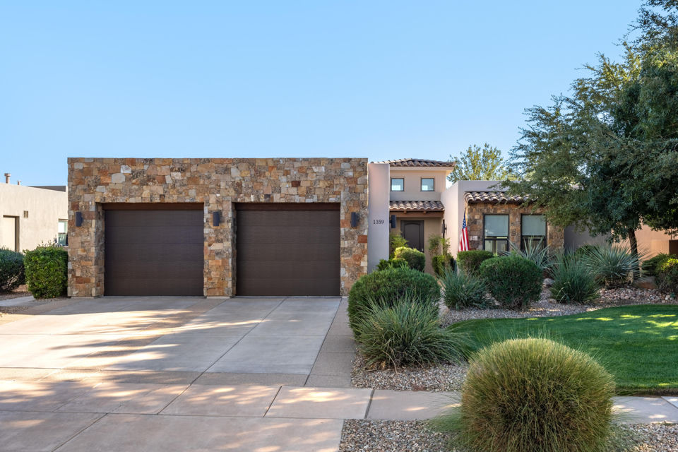 1359 W Shinnecock CIR, St George, photo 2