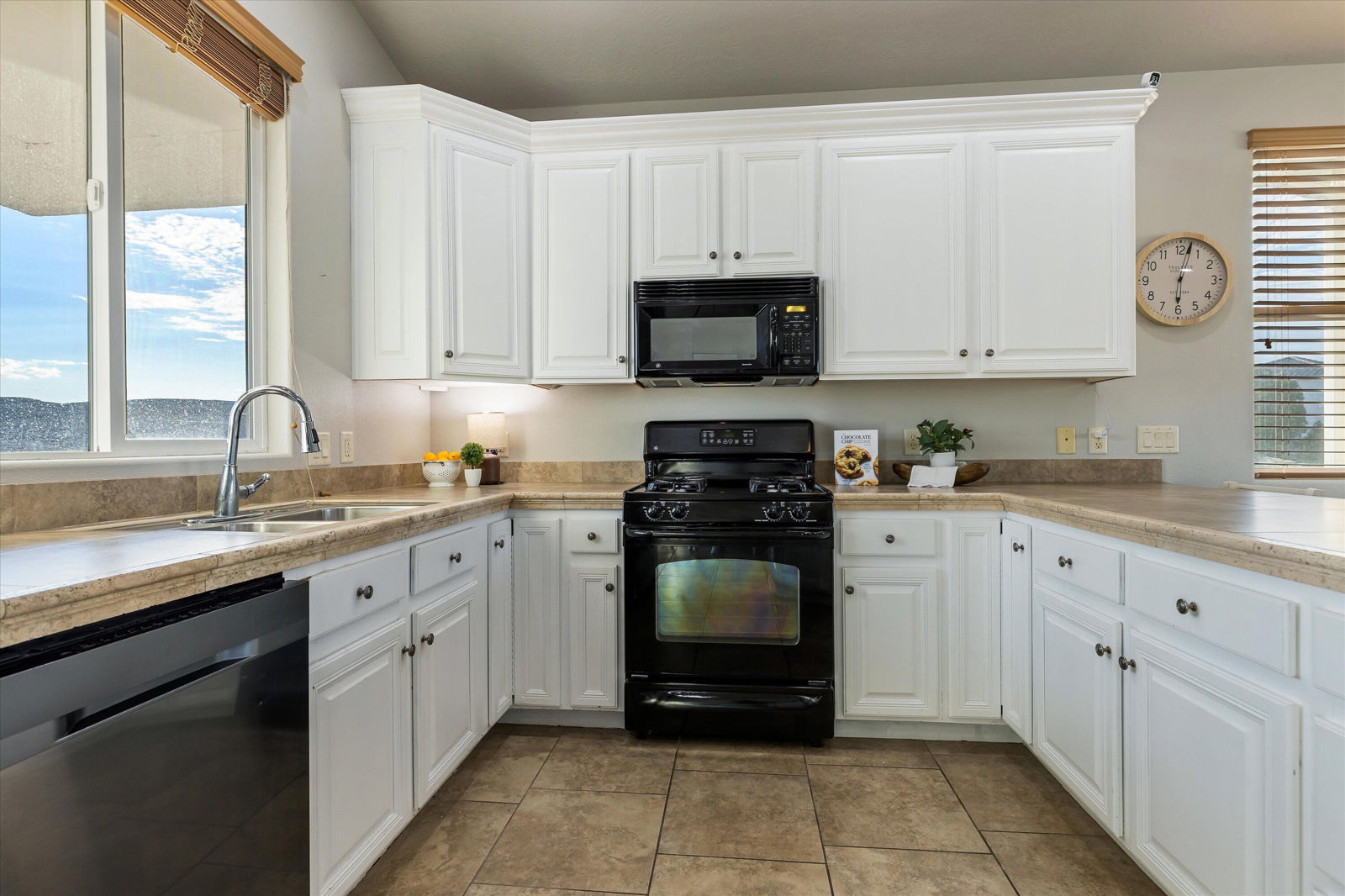 1845 W Canyon View DR, 2118, St George, photo 19 of 55