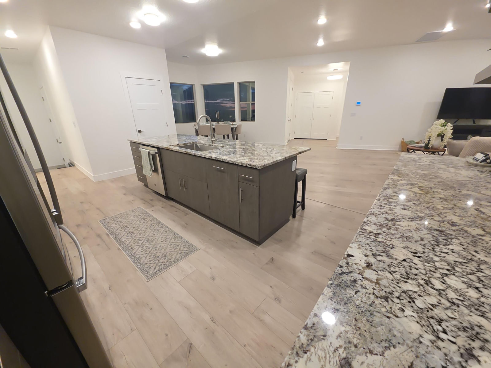 1824 N Splinter Wood LN, Cedar City, photo 8 of 117