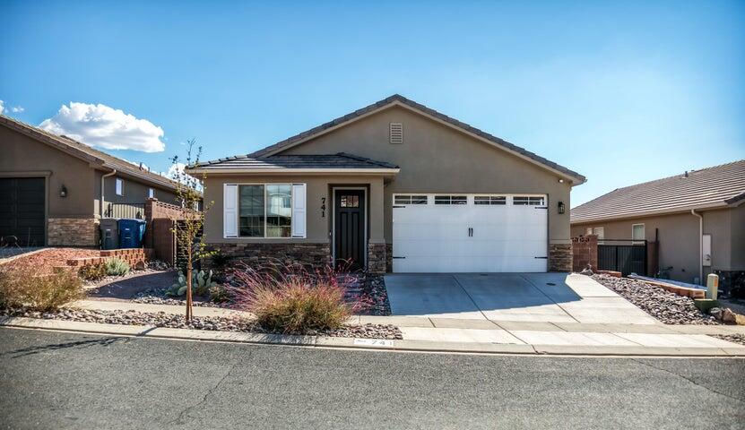 741 W 400 N, Hurricane, photo 1