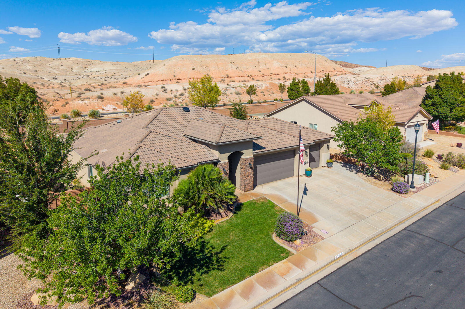 265 E Munich DR, St George, photo 3 of 30