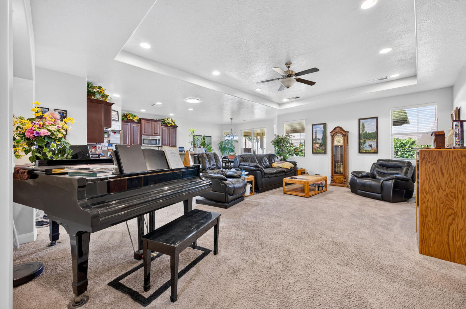 265 E Munich DR, St George, photo 6 of 30