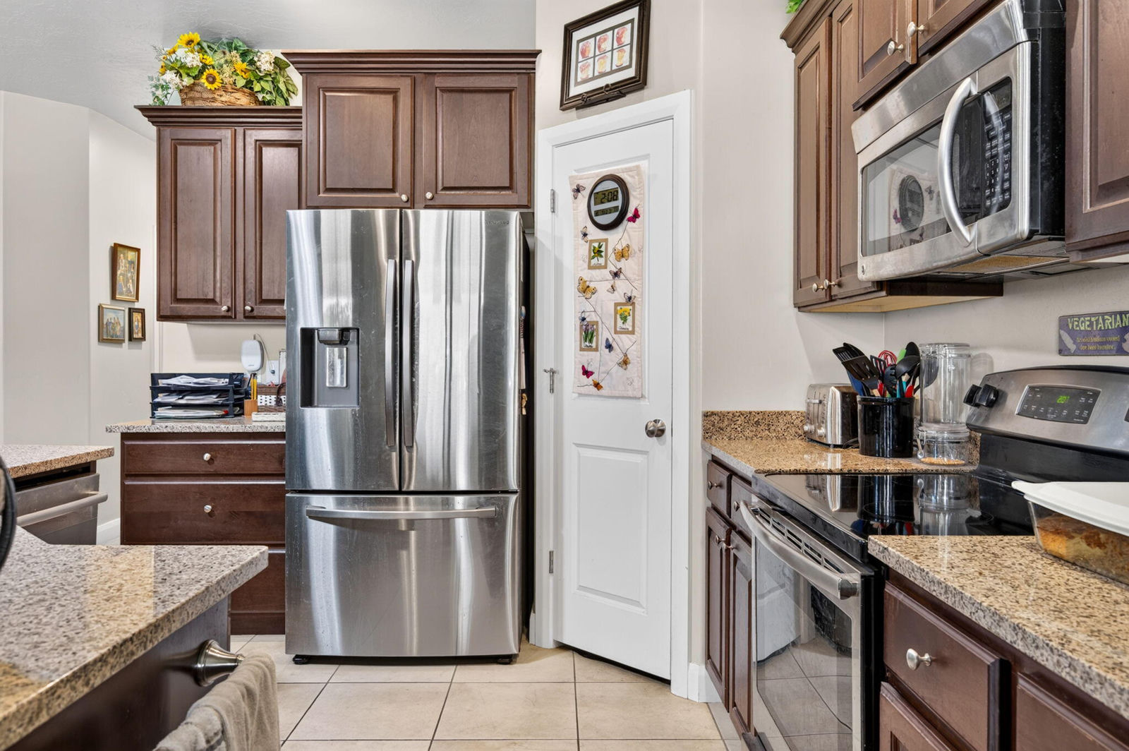 265 E Munich DR, St George, photo 11 of 30