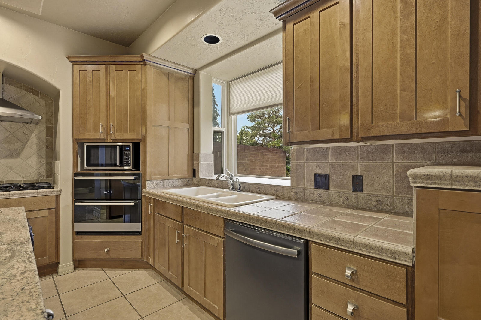 919 S 1850 W, Cedar City, photo 17 of 111