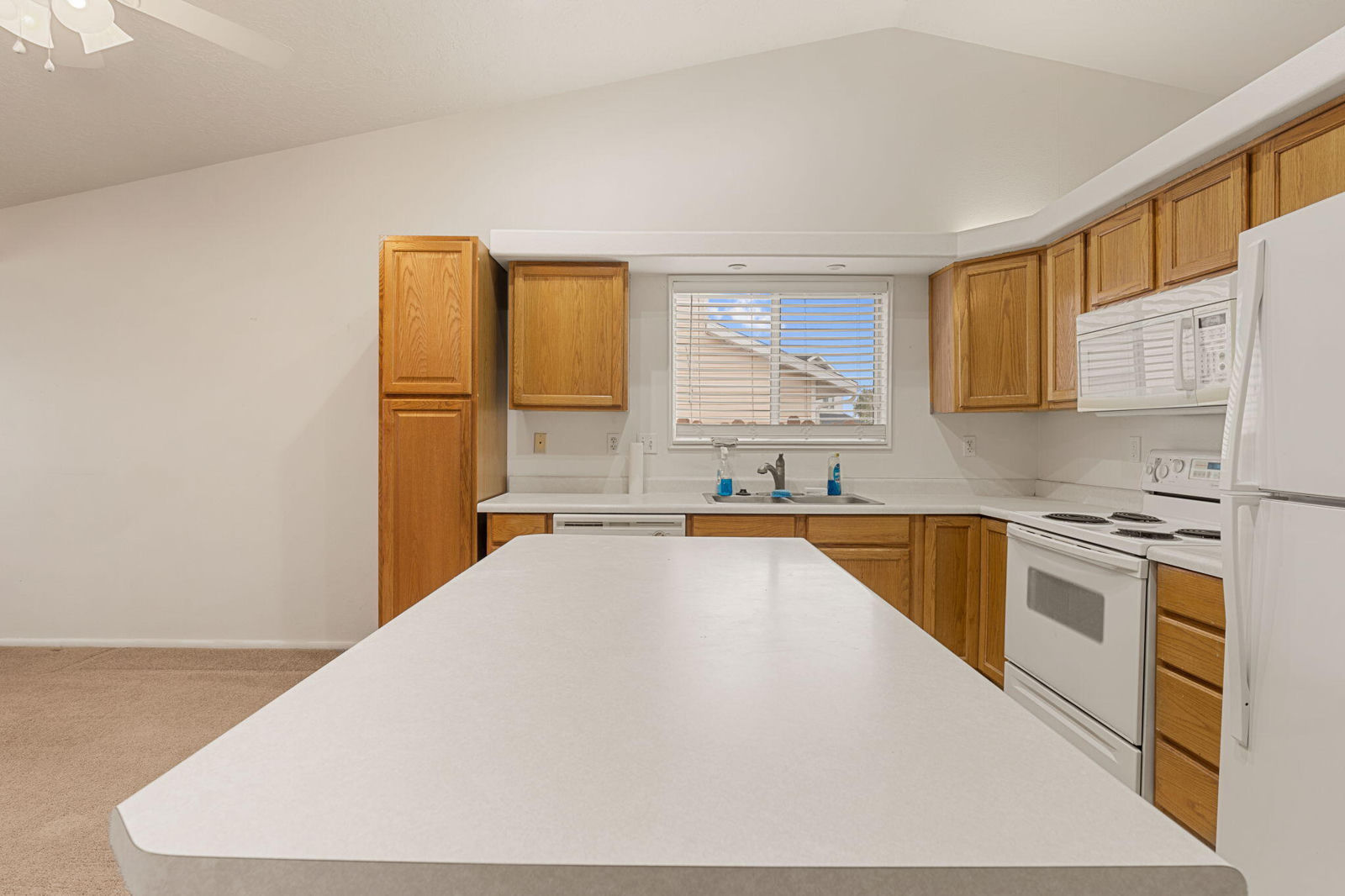 370 E 2150 N, Cedar City, photo 7 of 25