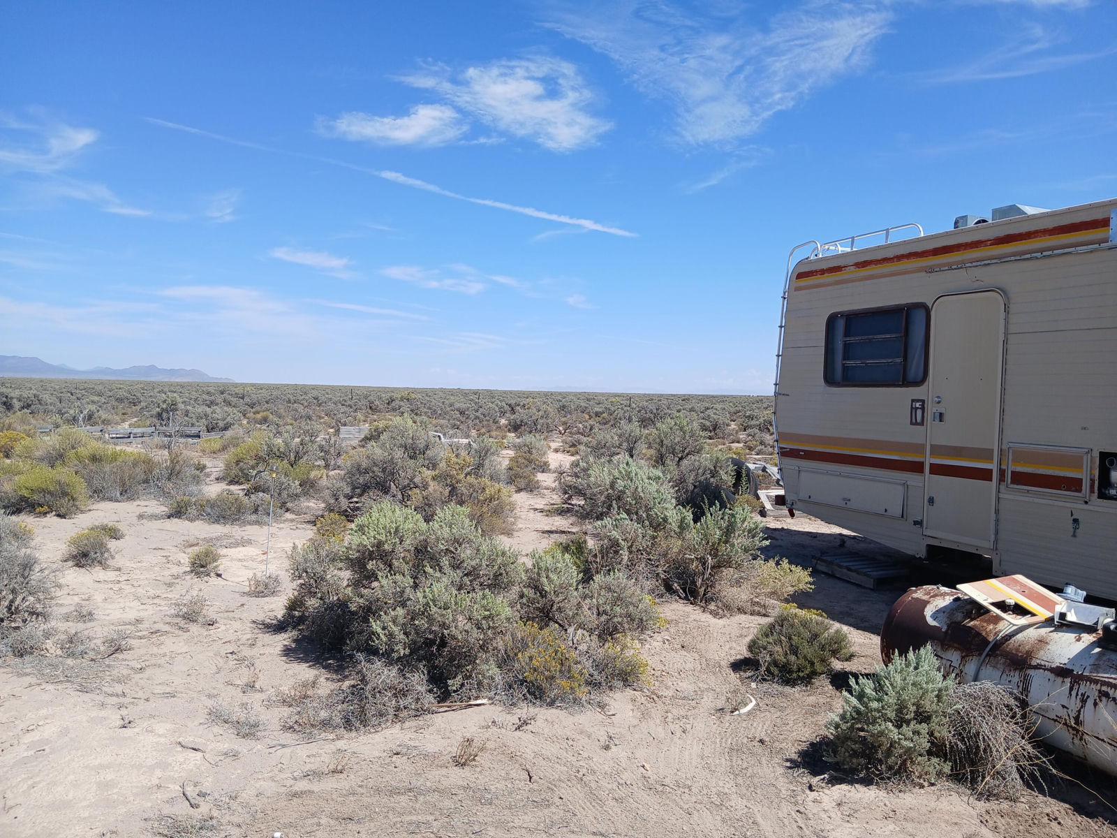 10212 N 2150 E, Beryl, photo 1