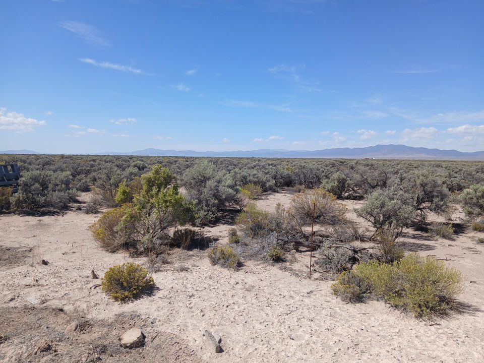 10212 N 2150 E, Beryl, photo 2