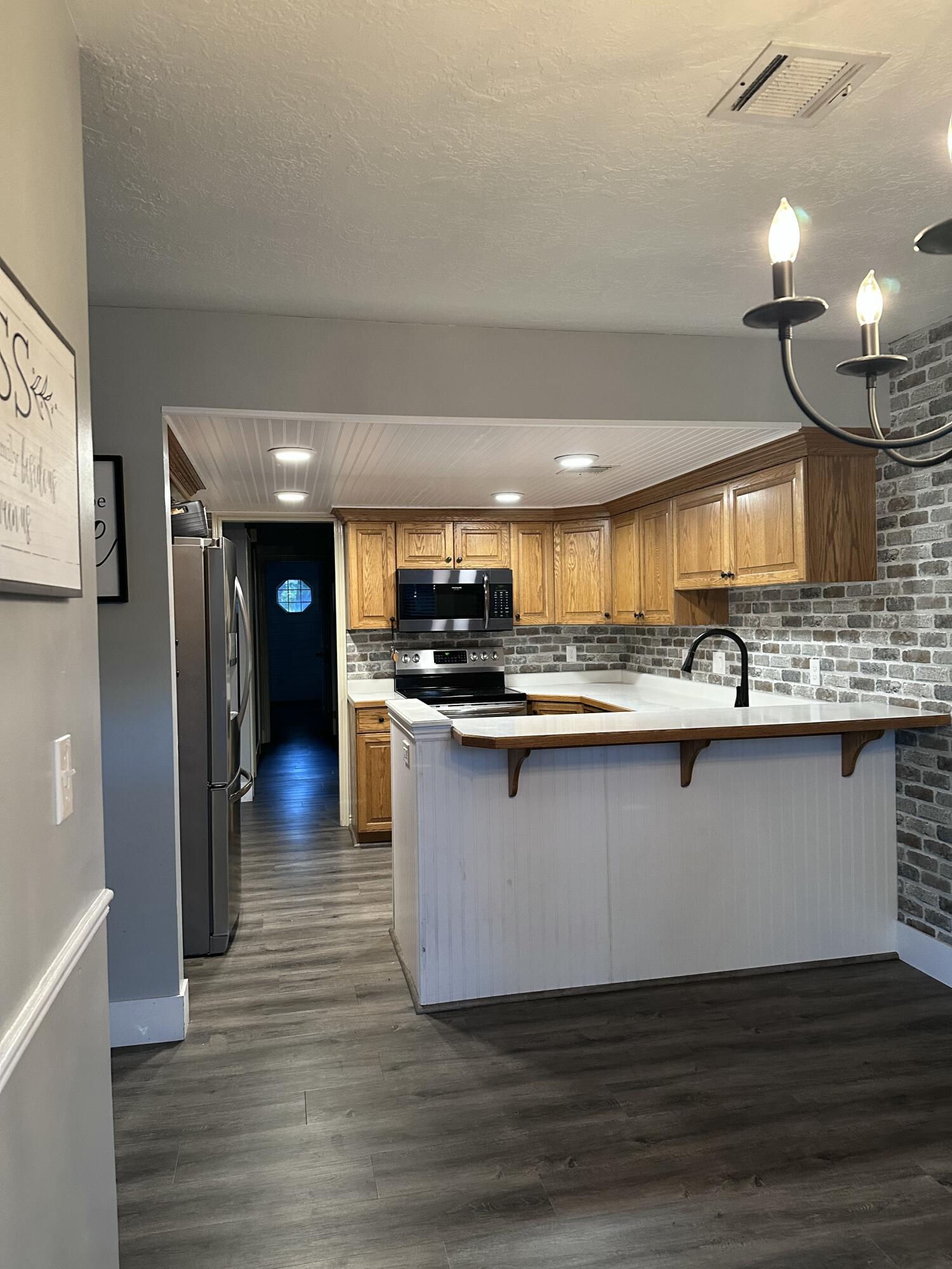 845 N Valley View DR, 500, St George, photo 6 of 17