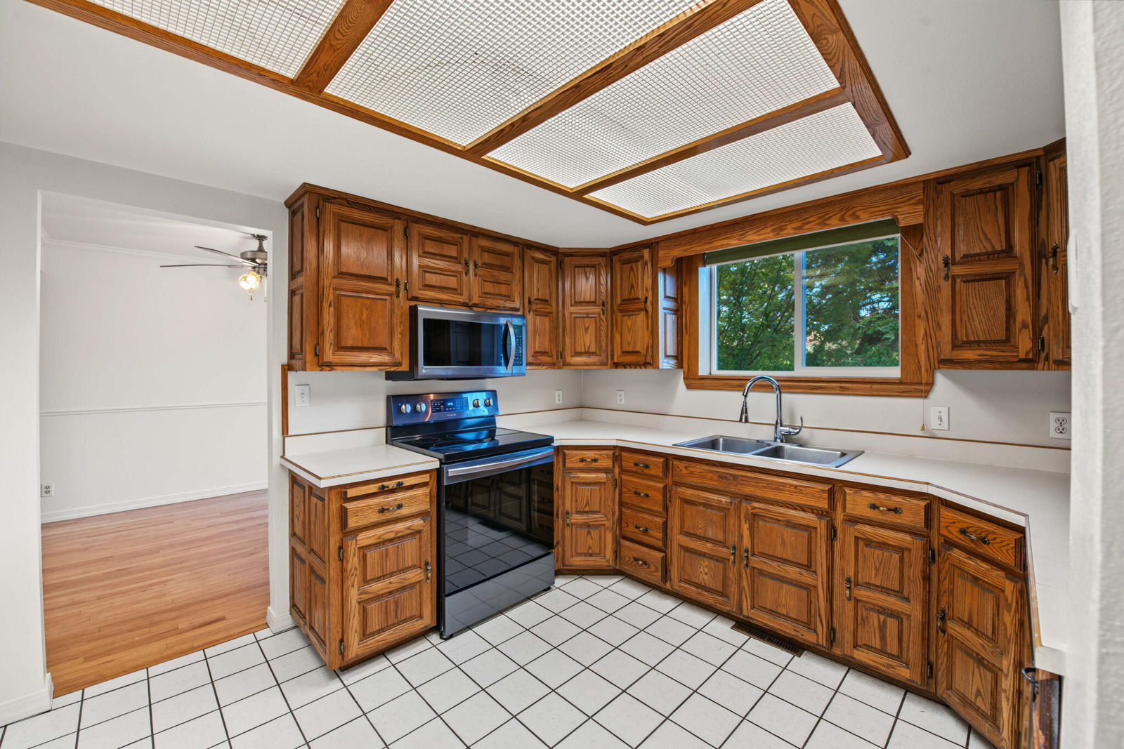 1195 Wildflower LN, Cedar City, photo 15 of 58