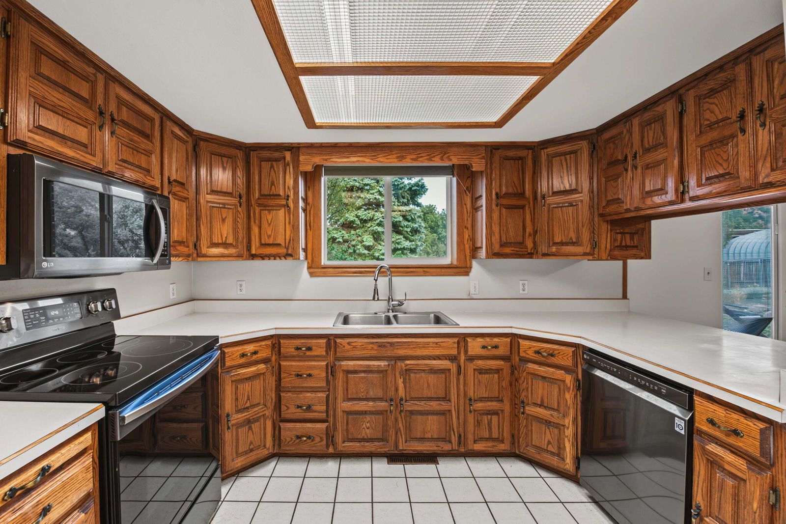 1195 Wildflower LN, Cedar City, photo 16 of 58