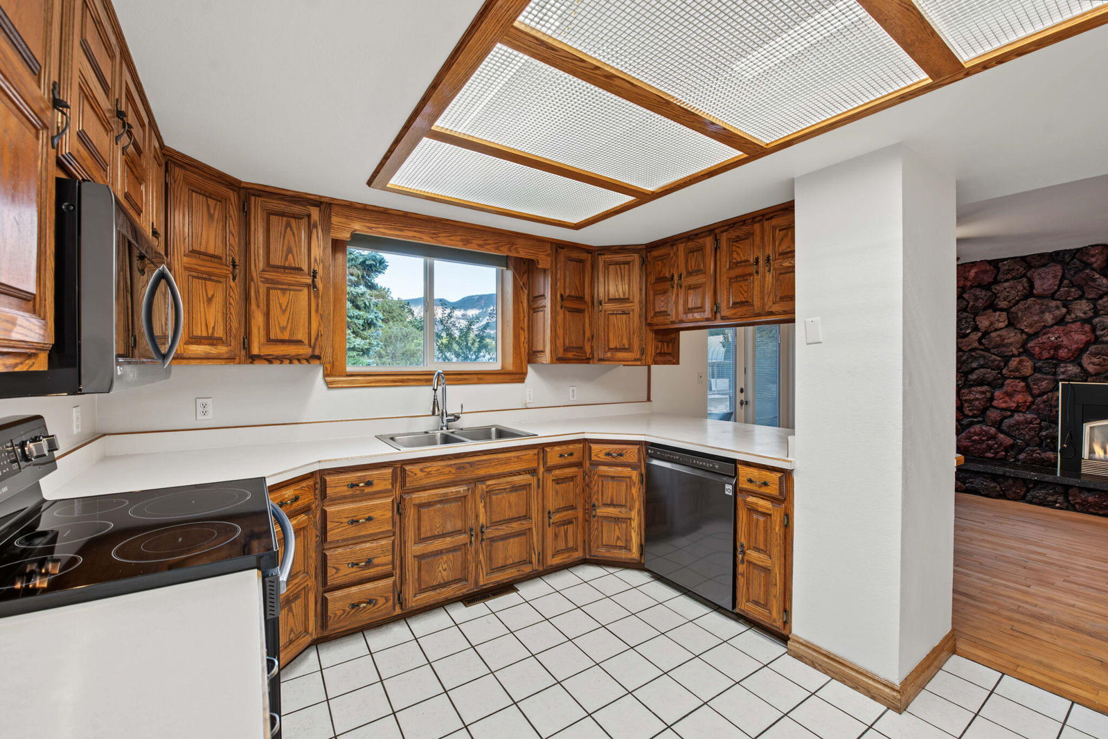 1195 Wildflower LN, Cedar City, photo 14 of 58