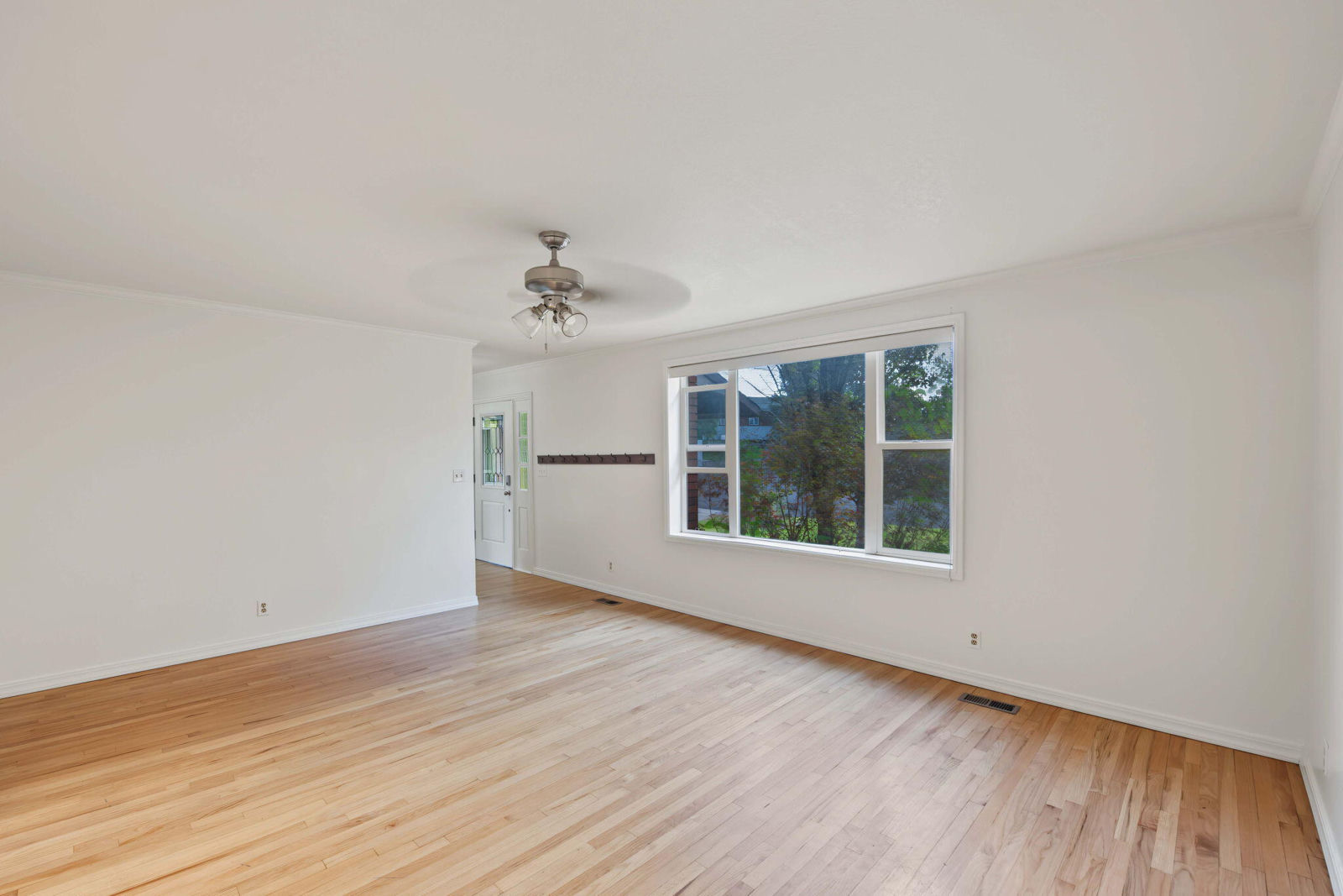 1195 Wildflower LN, Cedar City, photo 11 of 58