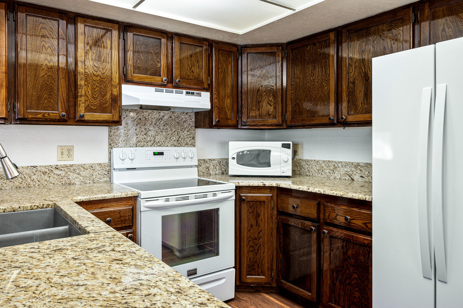 991 S Three Fountains DR, Cedar City, photo 10 of 40