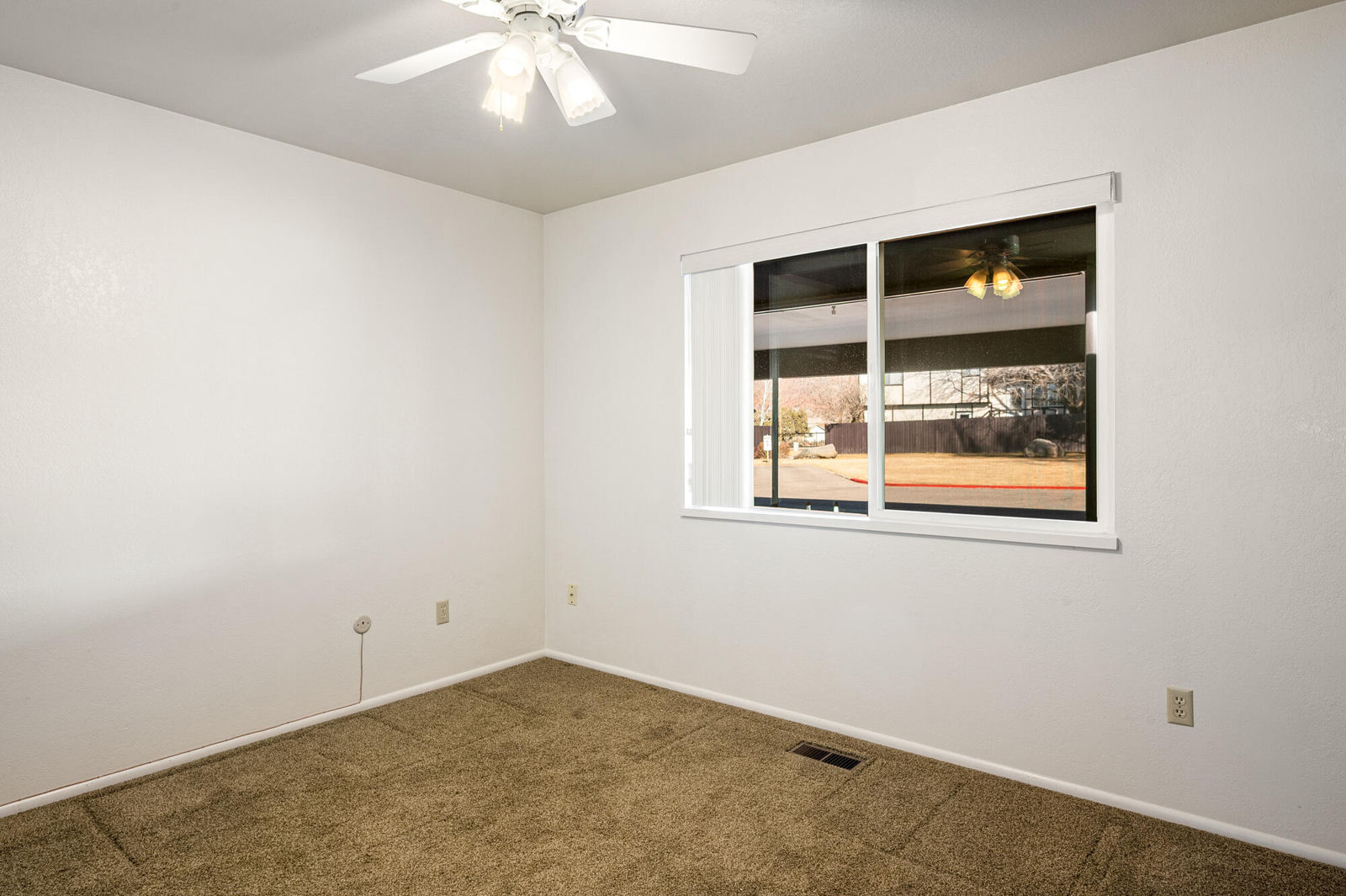 991 S Three Fountains DR, Cedar City, photo 13 of 40