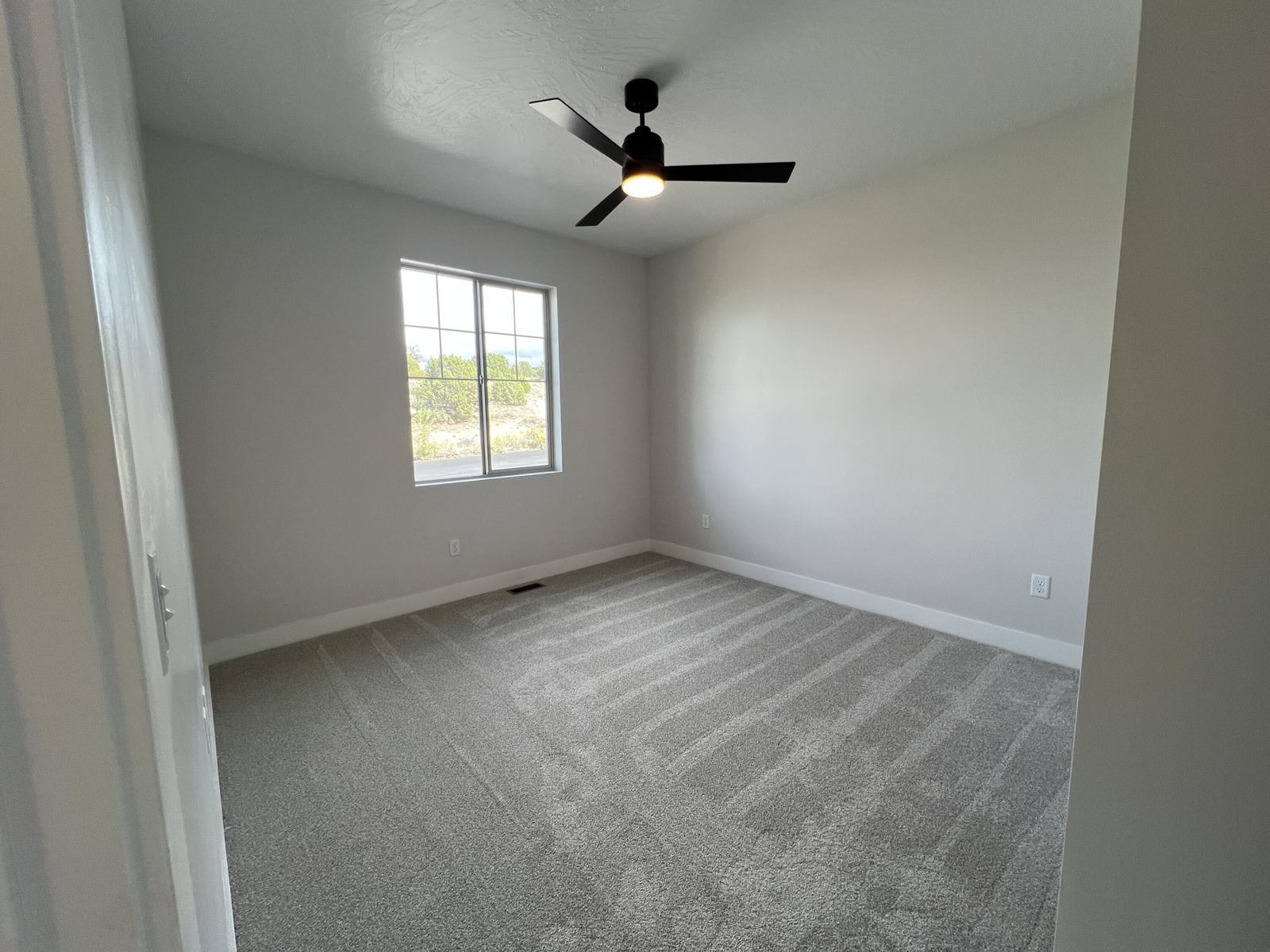 3561 W Hidden Hills DR, Cedar City, photo 14 of 17